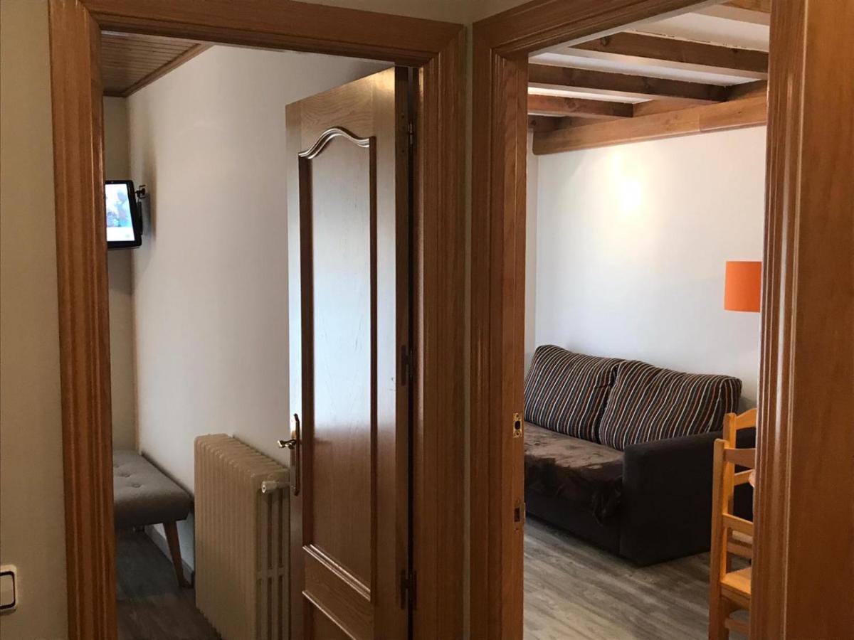 Apartaments Cal Noi กัมโปรดอน ภายนอก รูปภาพ