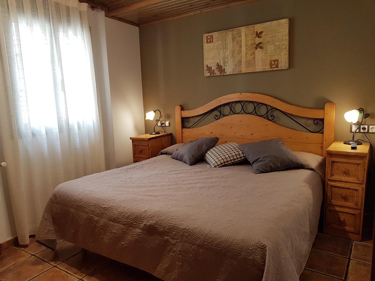 Apartaments Cal Noi กัมโปรดอน ภายนอก รูปภาพ