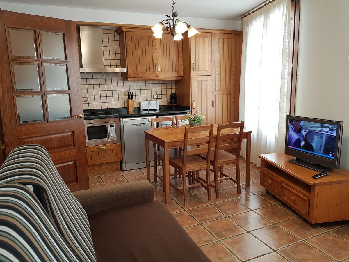 Apartaments Cal Noi กัมโปรดอน ภายนอก รูปภาพ