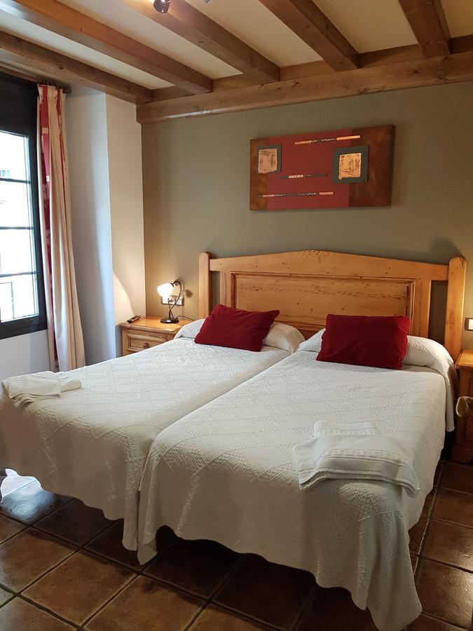 Apartaments Cal Noi กัมโปรดอน ภายนอก รูปภาพ