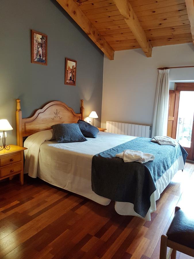 Apartaments Cal Noi กัมโปรดอน ภายนอก รูปภาพ