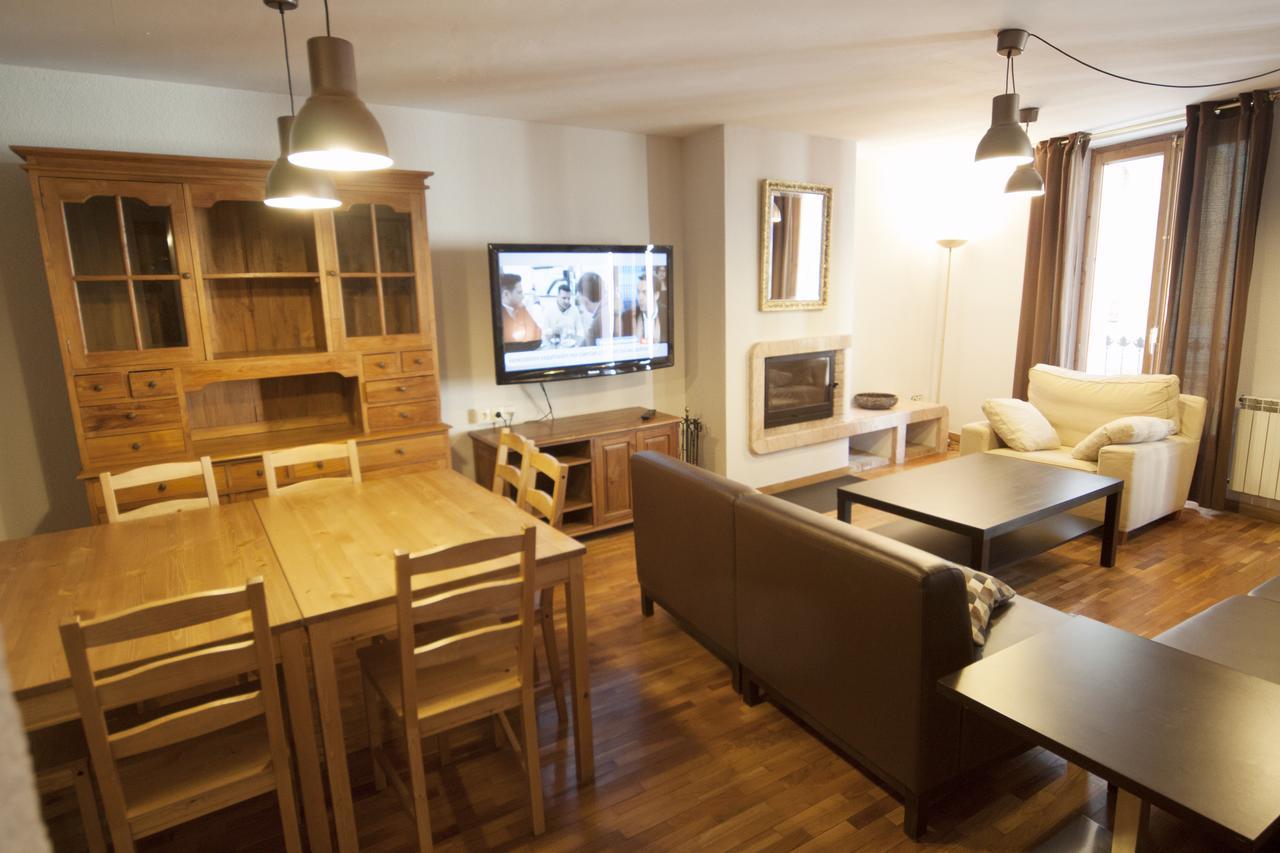 Apartaments Cal Noi กัมโปรดอน ภายนอก รูปภาพ