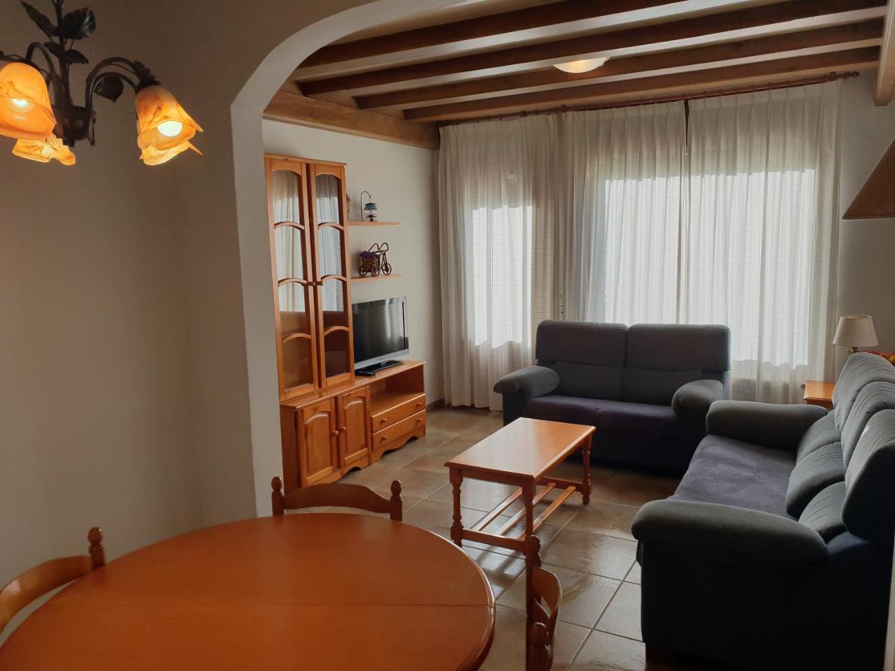 Apartaments Cal Noi กัมโปรดอน ภายนอก รูปภาพ